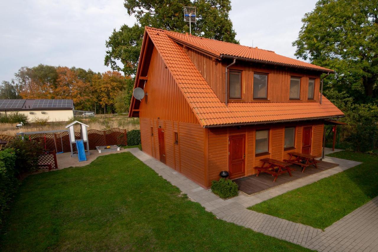 Apartamenty Rodzinne Łukęcin エクステリア 写真